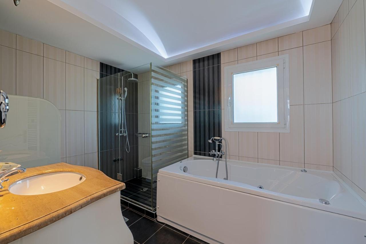 Villa Grosse Sea And Mountains View Gastouri  Екстер'єр фото