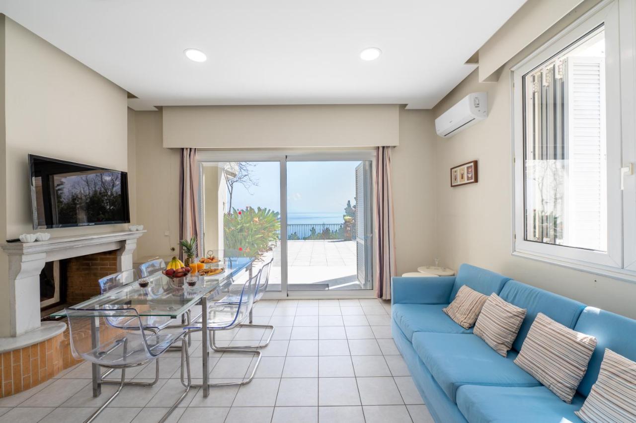 Villa Grosse Sea And Mountains View Gastouri  Екстер'єр фото