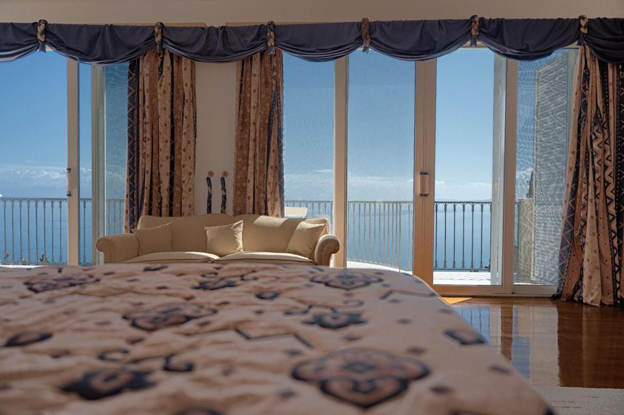 Villa Grosse Sea And Mountains View Gastouri  Екстер'єр фото